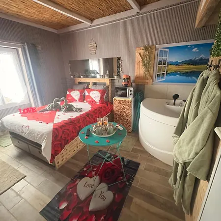 Le Doux Refuge لو مونت دوري